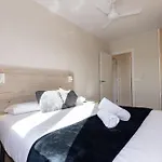 Train & - Marina - Unik Vacation Апартаменты