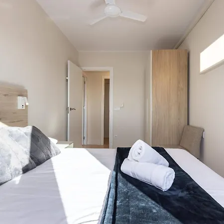 Train & - Marina - Unik Vacation Apartment *